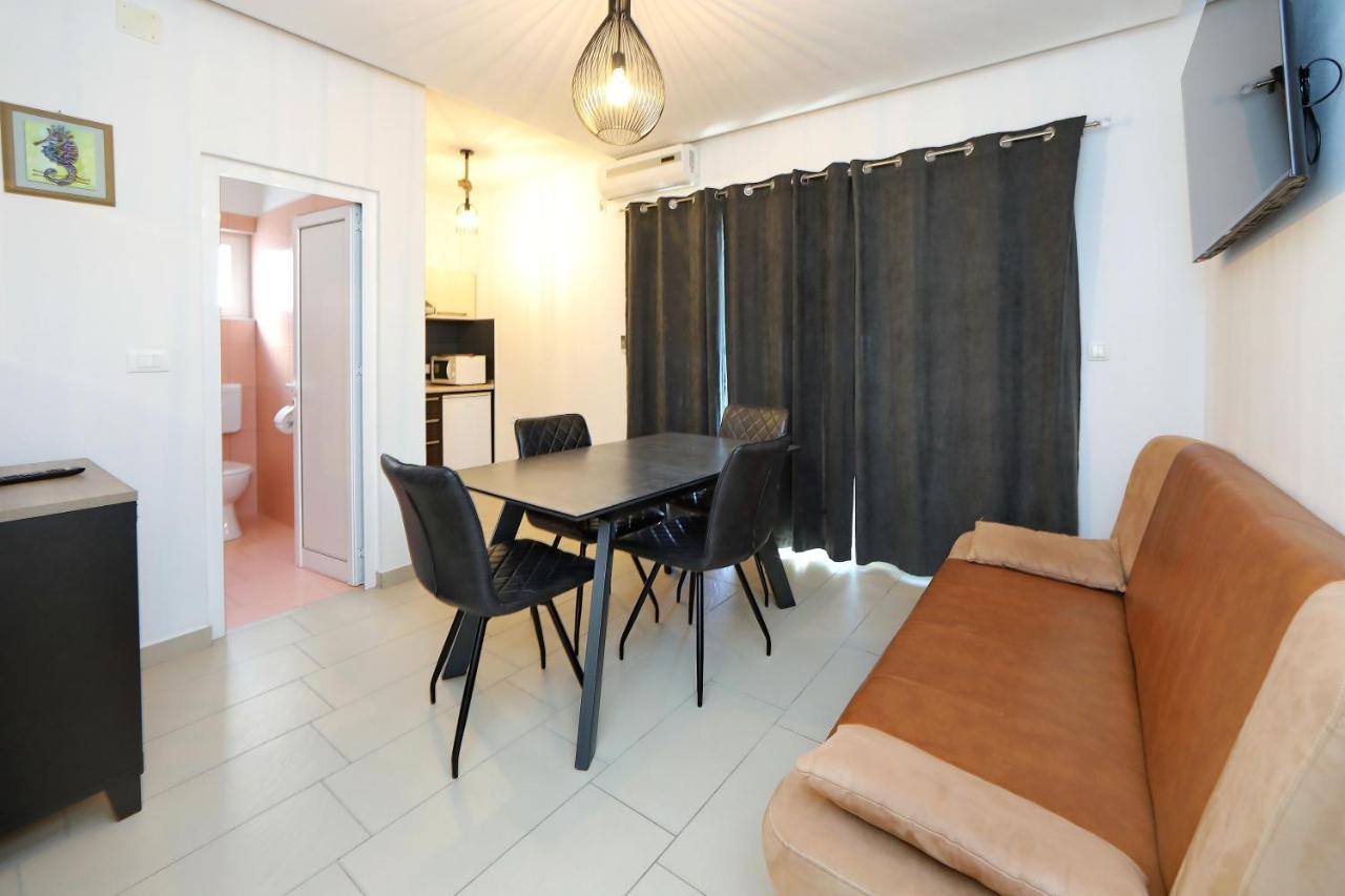 Apartments Neli Бибине Екстериор снимка