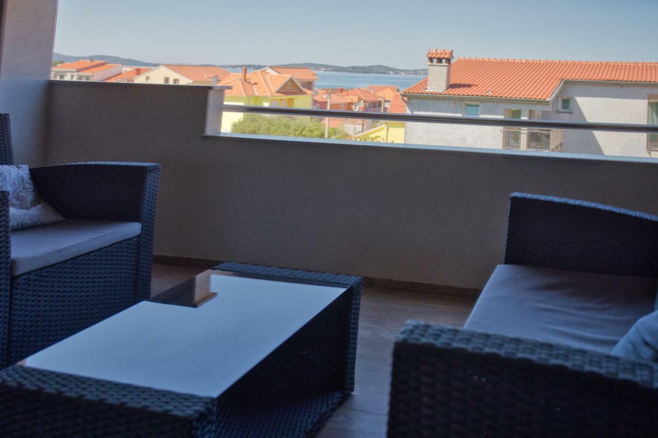 Apartments Neli Бибине Екстериор снимка